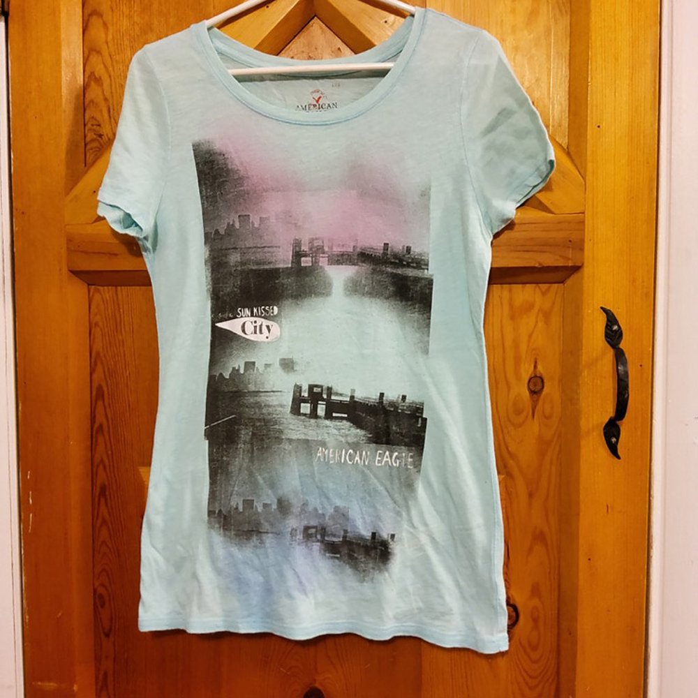 American Eagle Outfitters Short Sleeve Tee